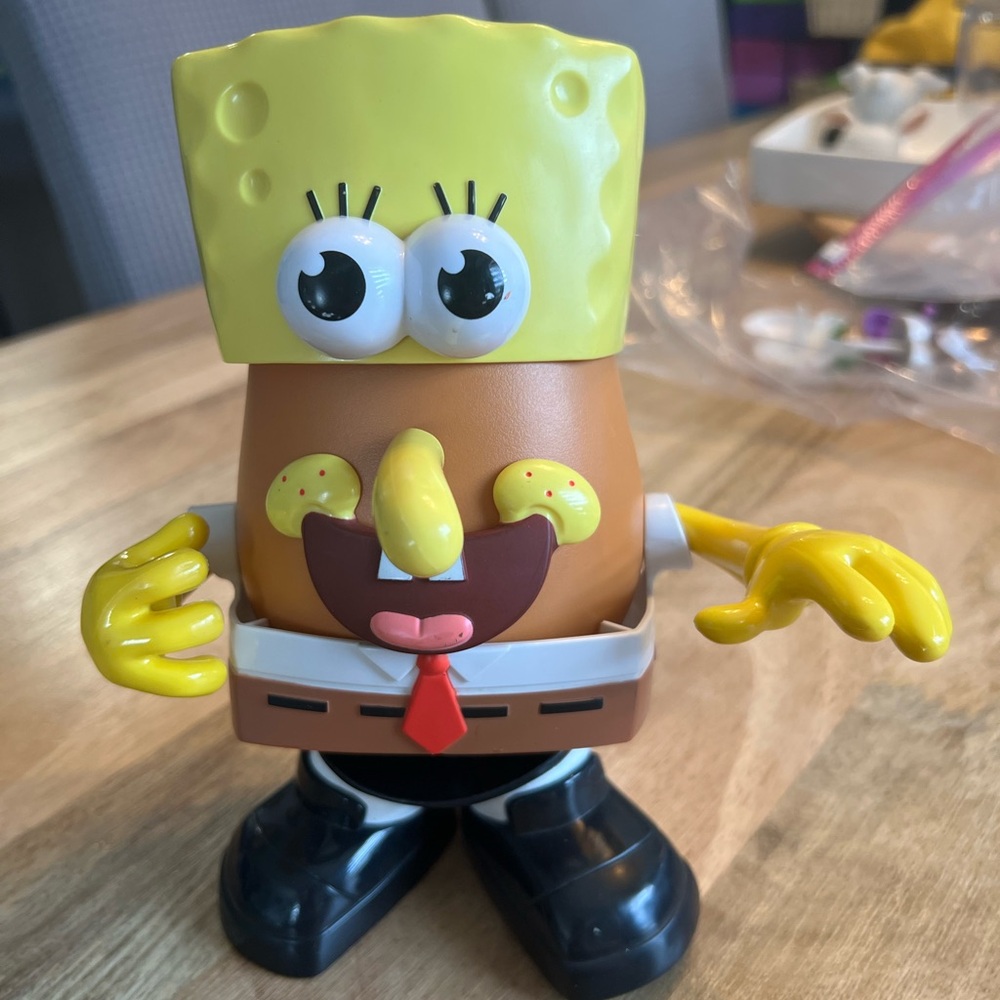 SpongeBob Squarepants Yellow and Brown Action Figure